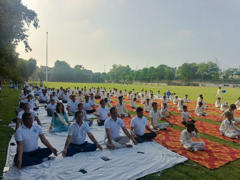 अम्बेडकर कॉलेज में योग संगम आयोजित