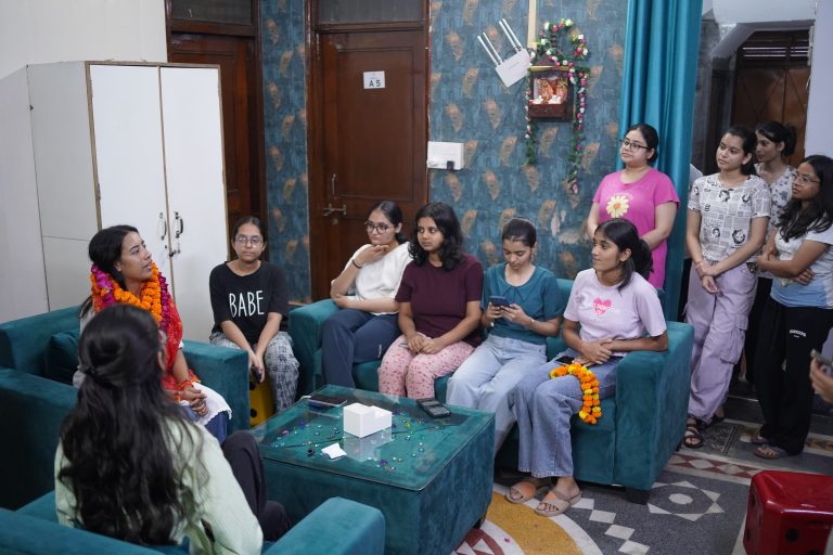 डूसू चुनाव में एबीवीपी ने चलाया प्रचार अभियान