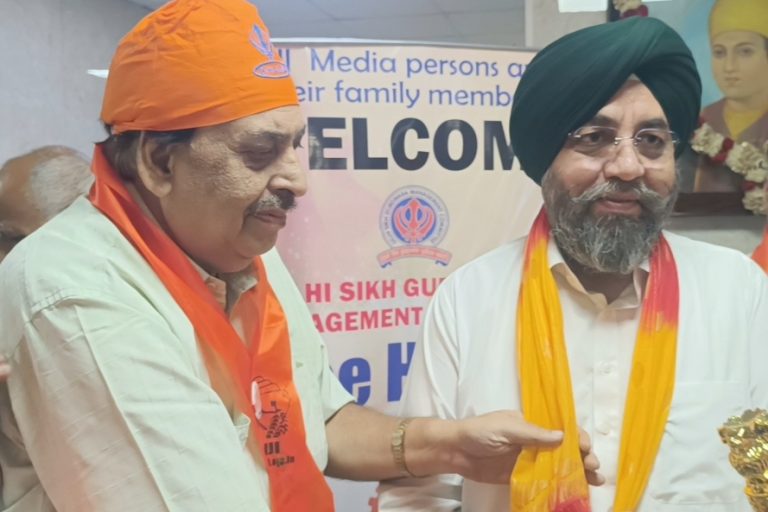 वर्किंग जॉर्नलिस्ट ऑफ इंडिया ने दिल्ली सिख गुरुद्वारा प्रबंधक कमेटी के सहयोग से पत्रकारों के लिए आयोजित किया स्वास्थ्य जांच शिविर